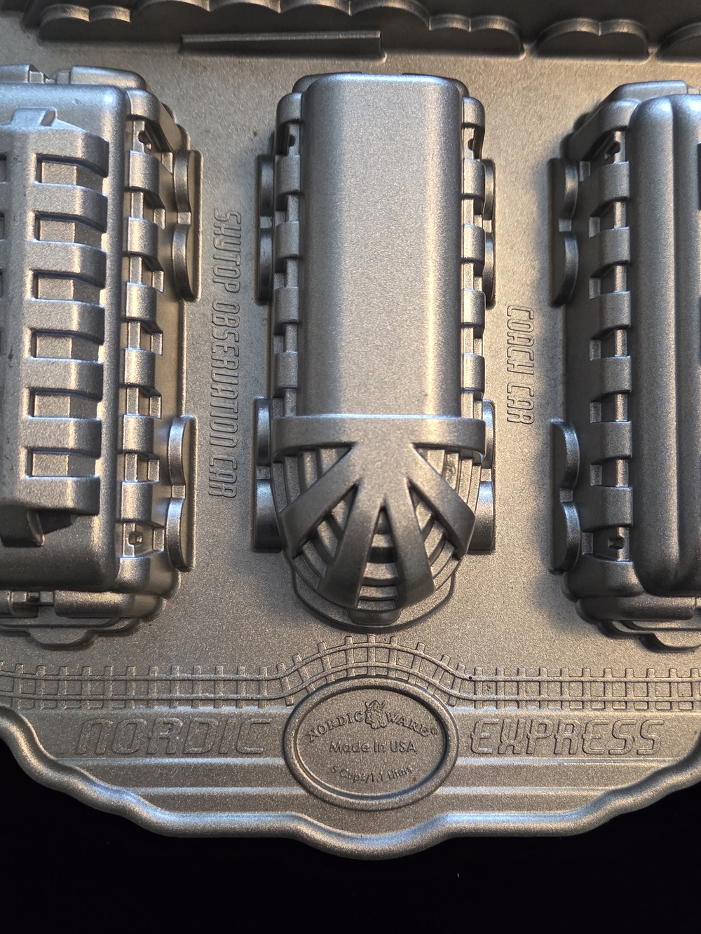 Nordic Ware Nordic Express Cake Pan - Picture 3 of 11